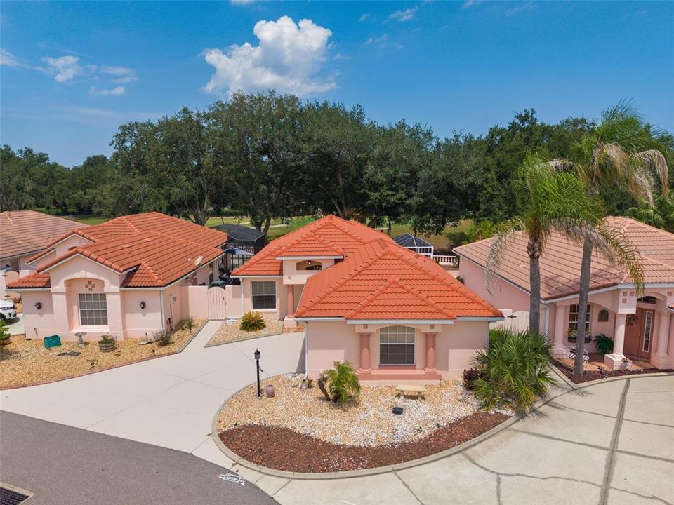 For Sale: $425,000 (2 beds, 2 baths, 1686 Square Feet)