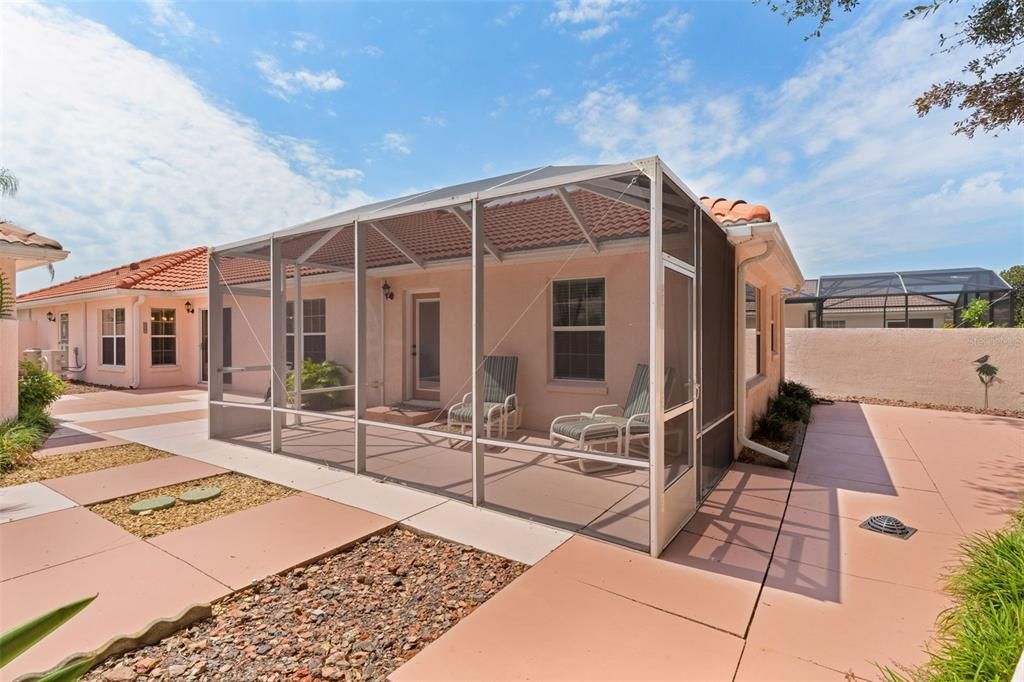 For Sale: $425,000 (2 beds, 2 baths, 1686 Square Feet)
