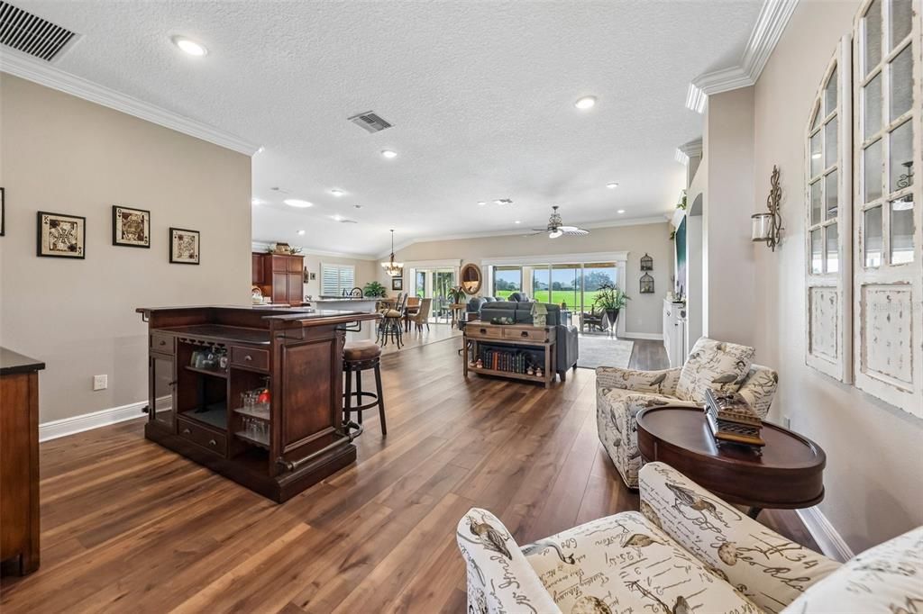 Active With Contract: $1,149,000 (3 beds, 2 baths, 2206 Square Feet)