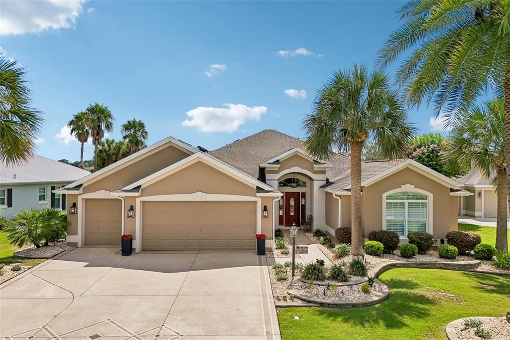 Active With Contract: $1,149,000 (3 beds, 2 baths, 2206 Square Feet)