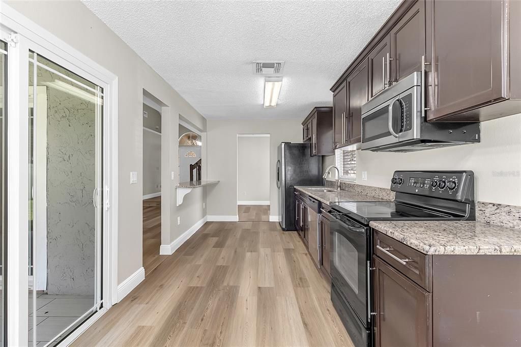For Sale: $429,000 (3 beds, 2 baths, 1828 Square Feet)