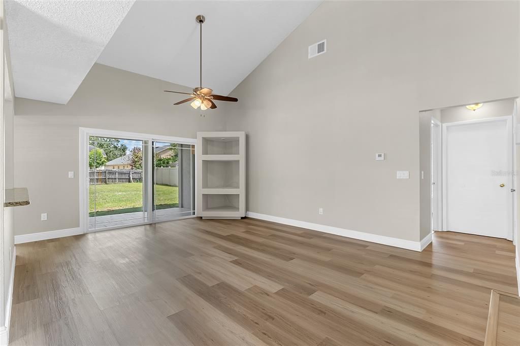 For Sale: $429,000 (3 beds, 2 baths, 1828 Square Feet)