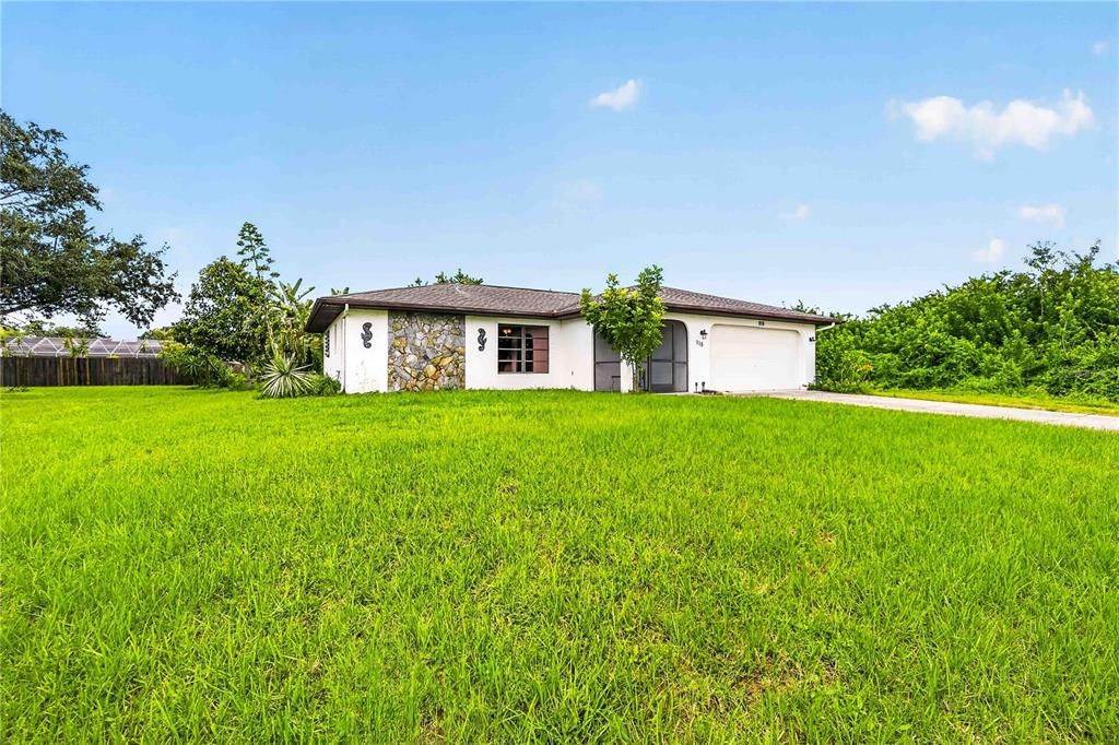 На продажу: $245,000 (2 спален, 2 ванн, 1190 Квадратных фут)