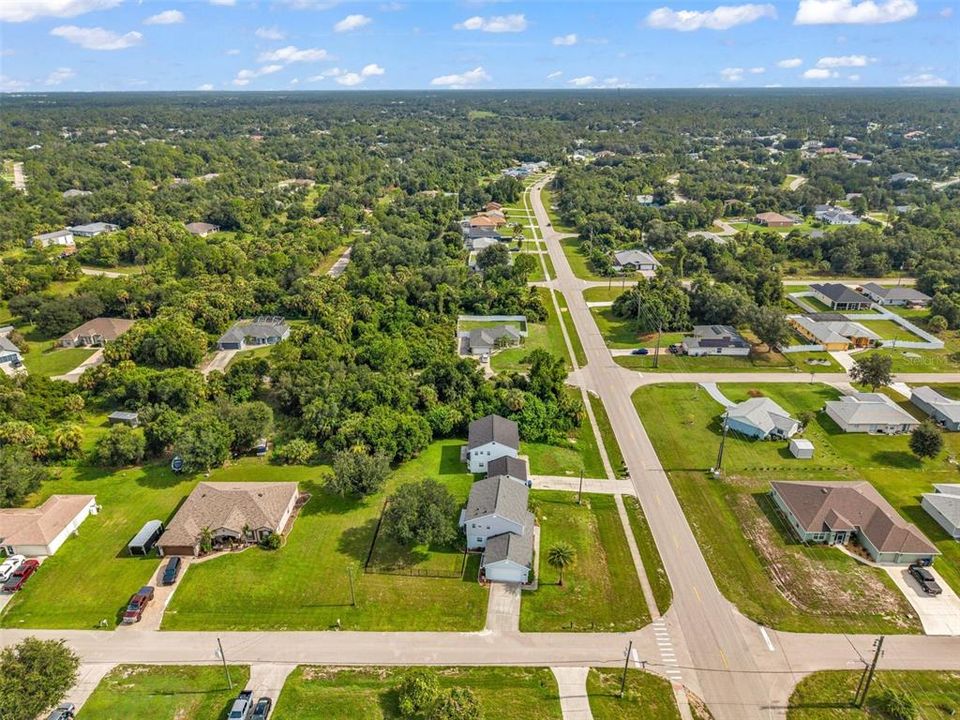 For Sale: $309,000 (4 beds, 2 baths, 2200 Square Feet)