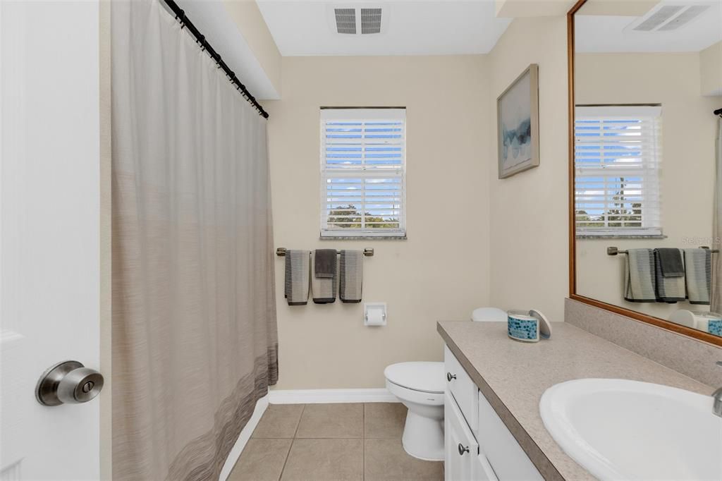 For Sale: $309,000 (4 beds, 2 baths, 2200 Square Feet)