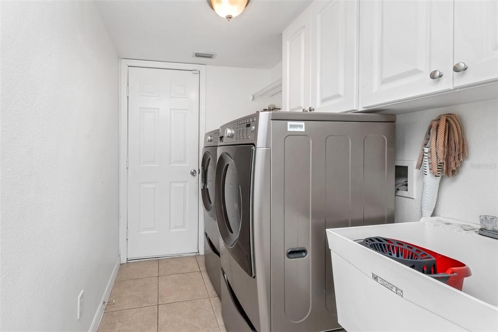 For Sale: $309,000 (4 beds, 2 baths, 2200 Square Feet)