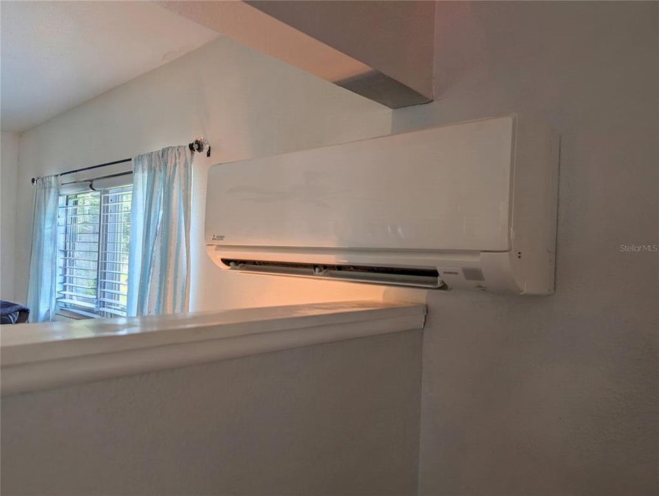 For Sale: $69,900 (1 beds, 1 baths, 576 Square Feet)