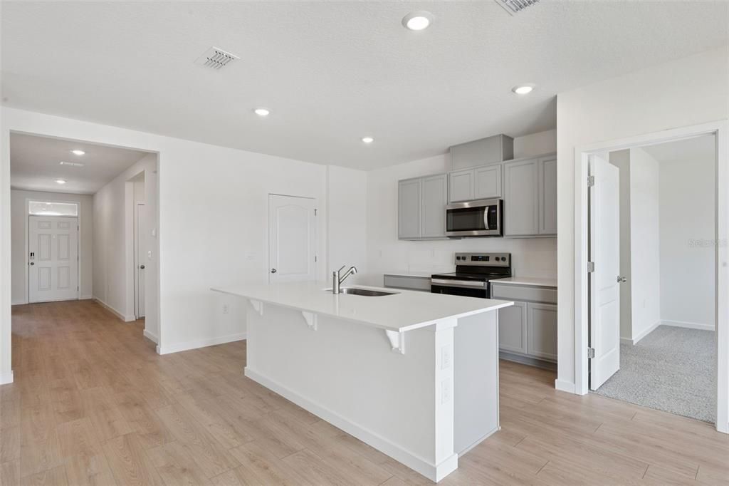 For Sale: $356,990 (3 beds, 2 baths, 1672 Square Feet)