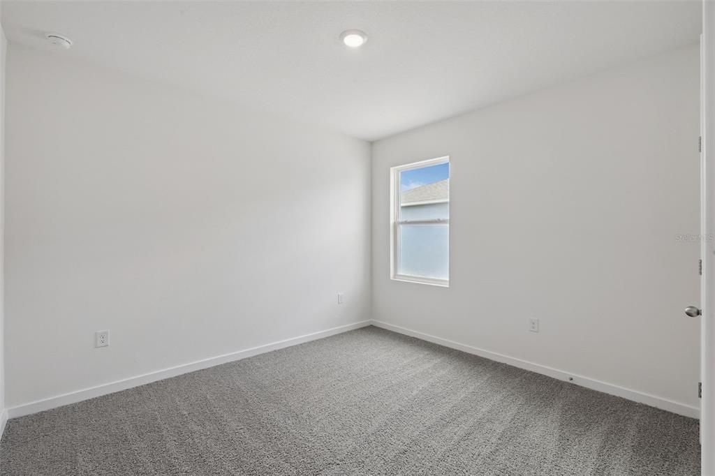For Sale: $356,990 (3 beds, 2 baths, 1672 Square Feet)