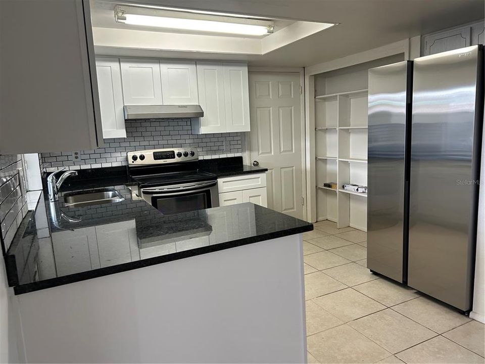 For Rent: $1,500 (2 beds, 1 baths, 1116 Square Feet)