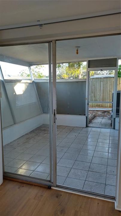 For Rent: $1,500 (2 beds, 1 baths, 1116 Square Feet)