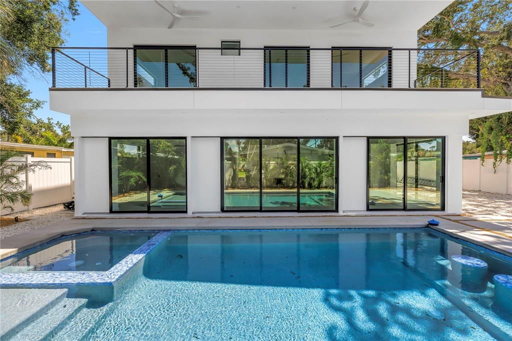For Sale: $2,199,000 (5 beds, 5 baths, 3000 Square Feet)
