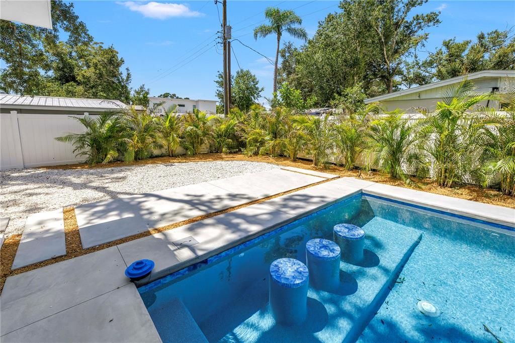 For Sale: $2,199,000 (5 beds, 5 baths, 3000 Square Feet)