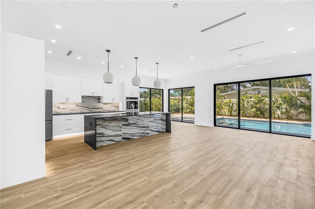 For Sale: $2,199,000 (5 beds, 5 baths, 3000 Square Feet)