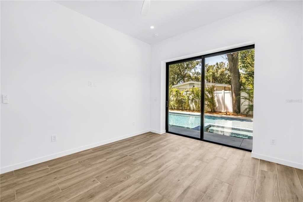 For Sale: $2,199,000 (5 beds, 5 baths, 3000 Square Feet)