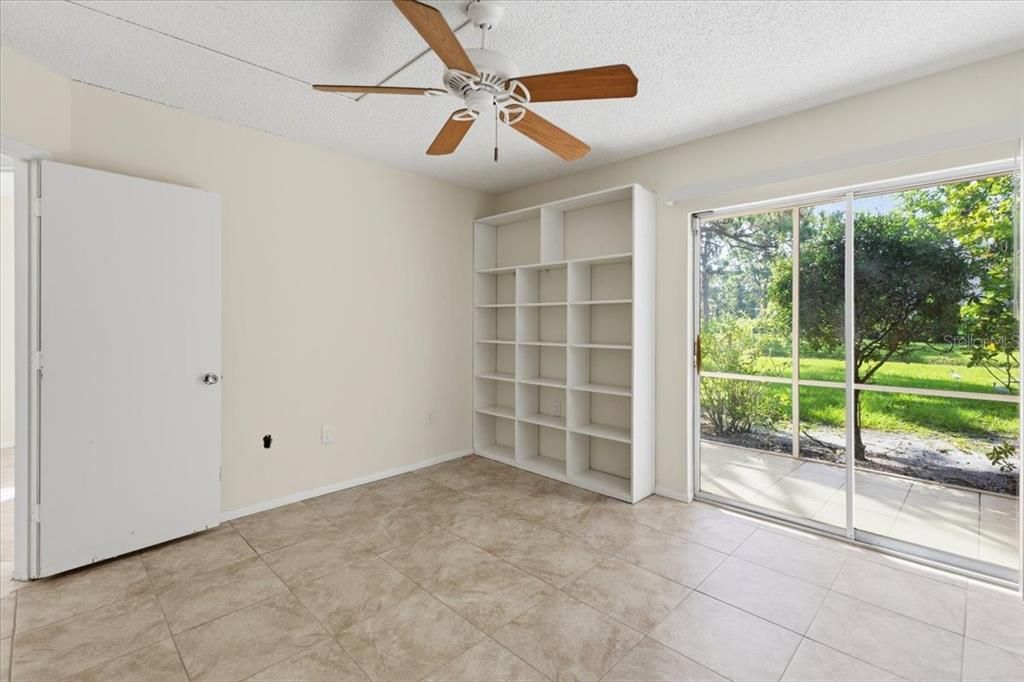 For Sale: $112,500 (2 beds, 2 baths, 921 Square Feet)