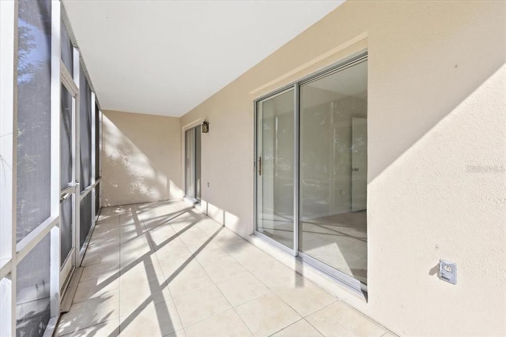 For Sale: $112,500 (2 beds, 2 baths, 921 Square Feet)