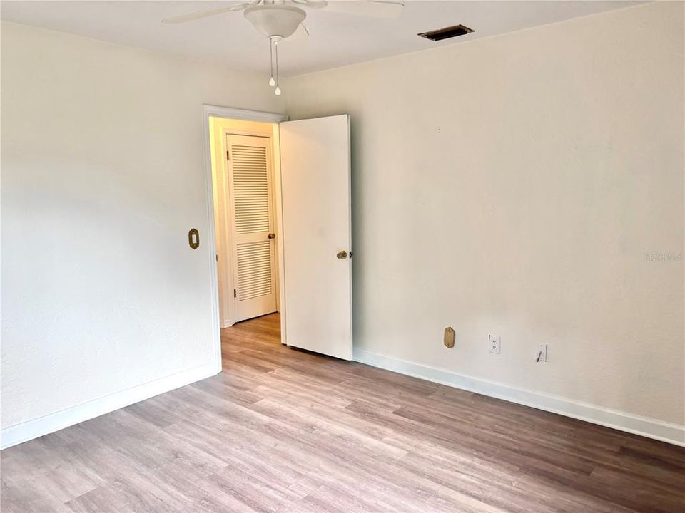 For Sale: $250,000 (2 beds, 2 baths, 1257 Square Feet)