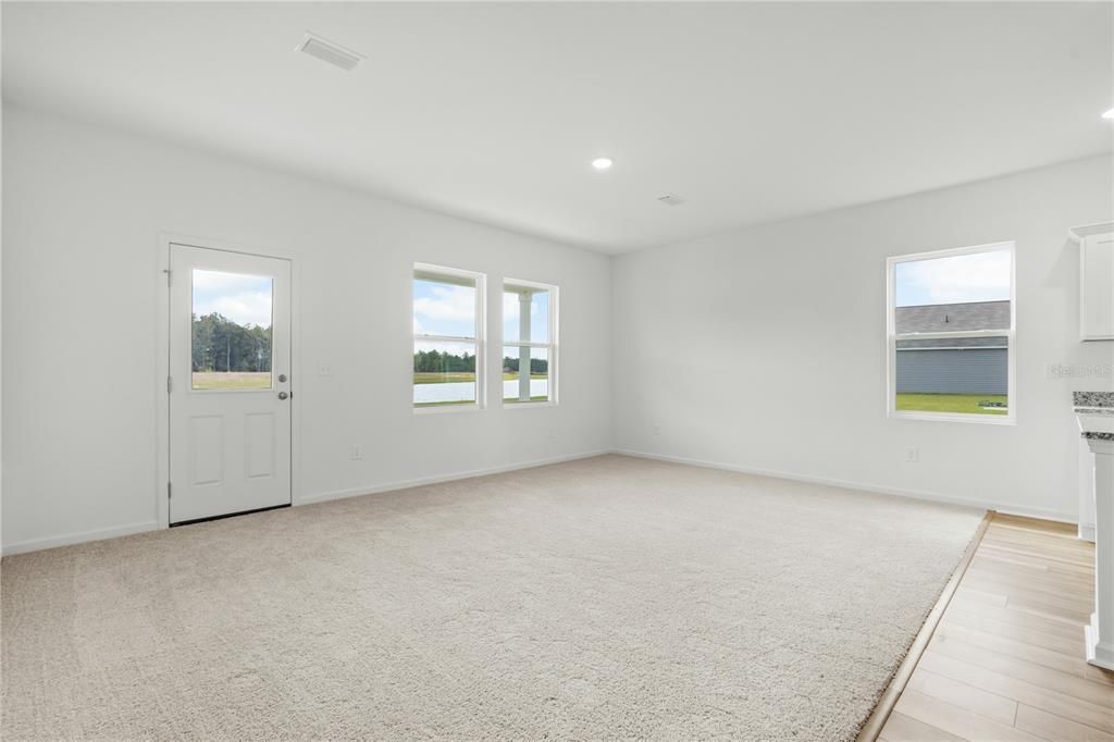 Active With Contract: $349,990 (3 beds, 2 baths, 1675 Square Feet)