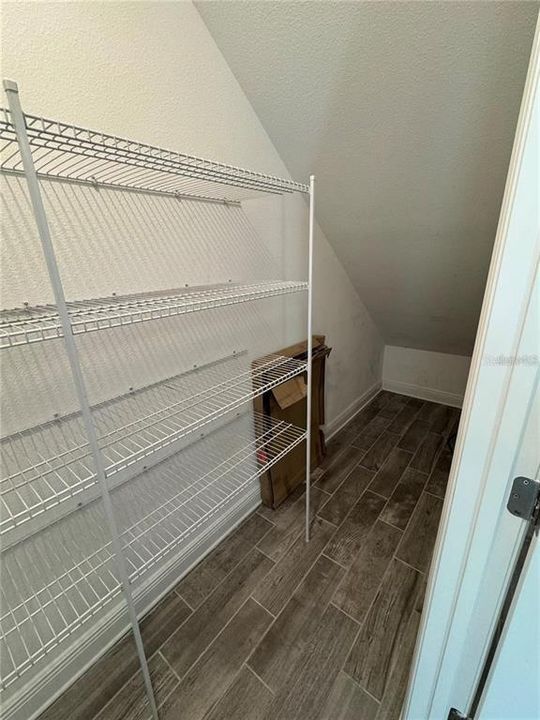 For Rent: $2,700 (3 beds, 2 baths, 1908 Square Feet)