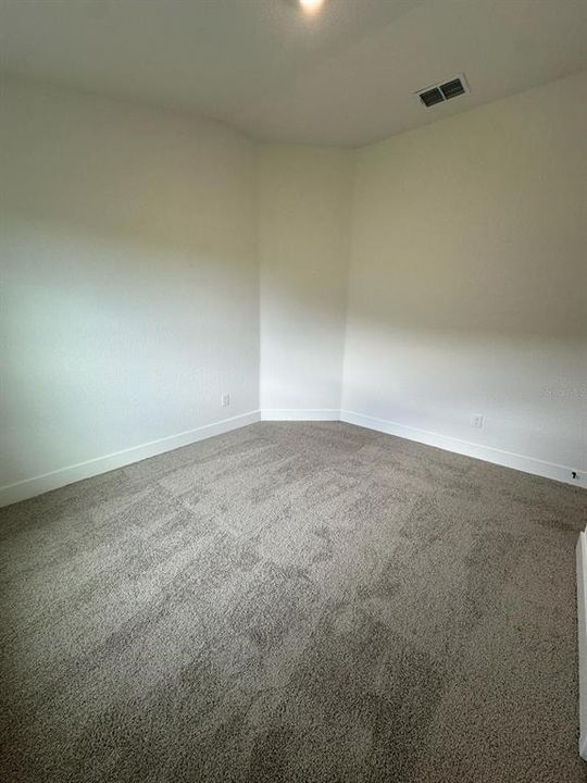 En Renta: $2,300 (4 camas, 2 baños, 1635 Pies cuadrados)