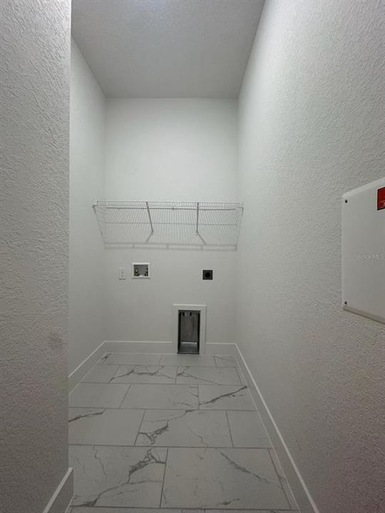 En Renta: $2,300 (4 camas, 2 baños, 1635 Pies cuadrados)
