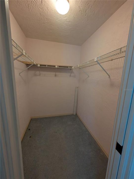 En Venta: $599,900 (3 camas, 2 baños, 2115 Pies cuadrados)