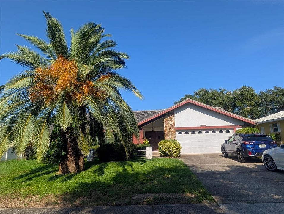 En Venta: $599,900 (3 camas, 2 baños, 2115 Pies cuadrados)