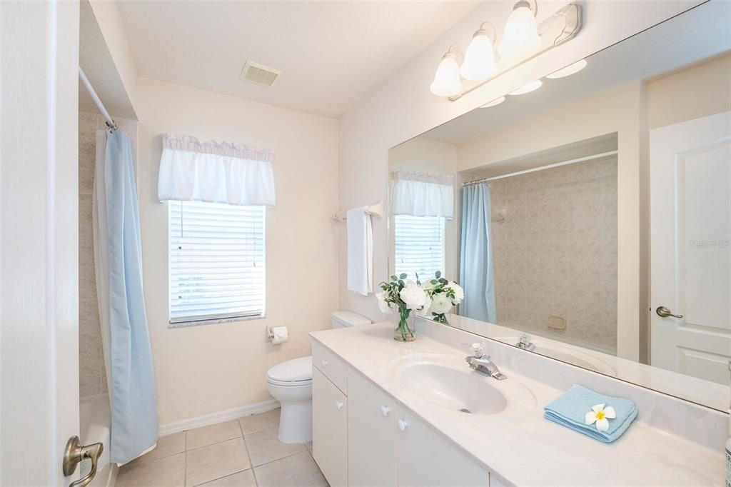 Active With Contract: $389,000 (3 beds, 2 baths, 2103 Square Feet)