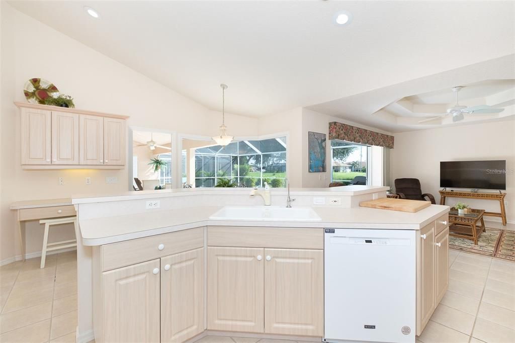 Active With Contract: $389,000 (3 beds, 2 baths, 2103 Square Feet)