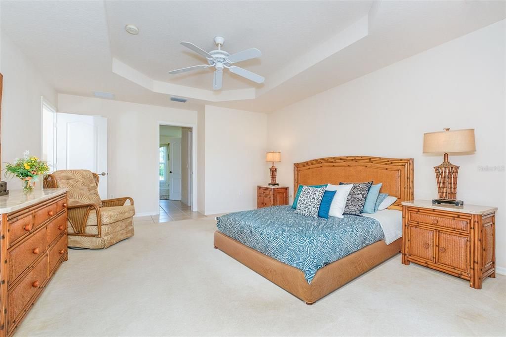 Active With Contract: $389,000 (3 beds, 2 baths, 2103 Square Feet)