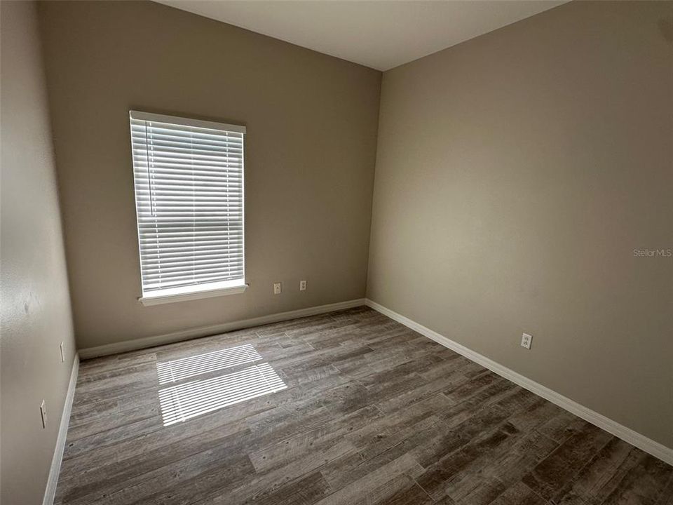 В аренду: $2,500 (4 спален, 2 ванн, 1731 Квадратных фут)