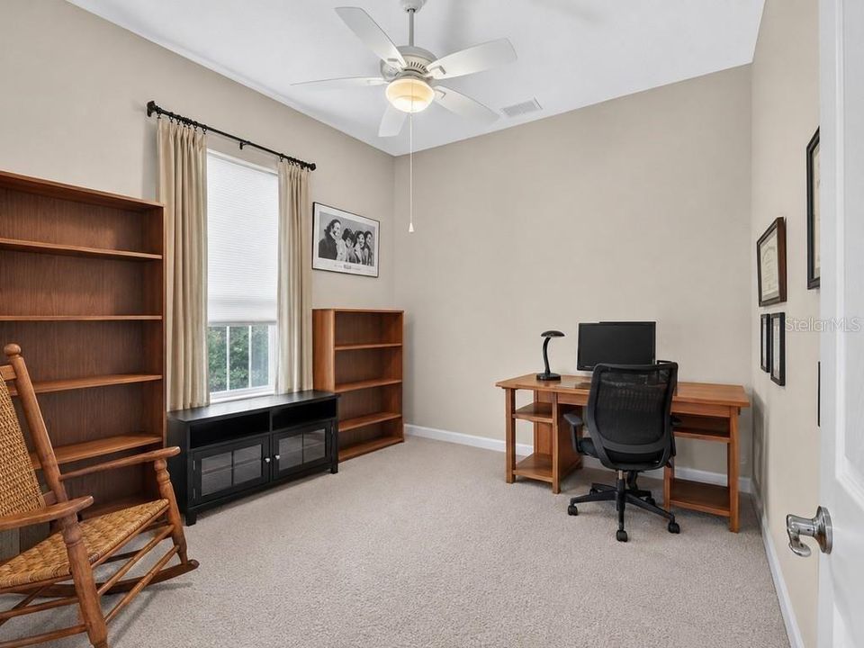 En Venta: $729,900 (4 camas, 4 baños, 2904 Pies cuadrados)