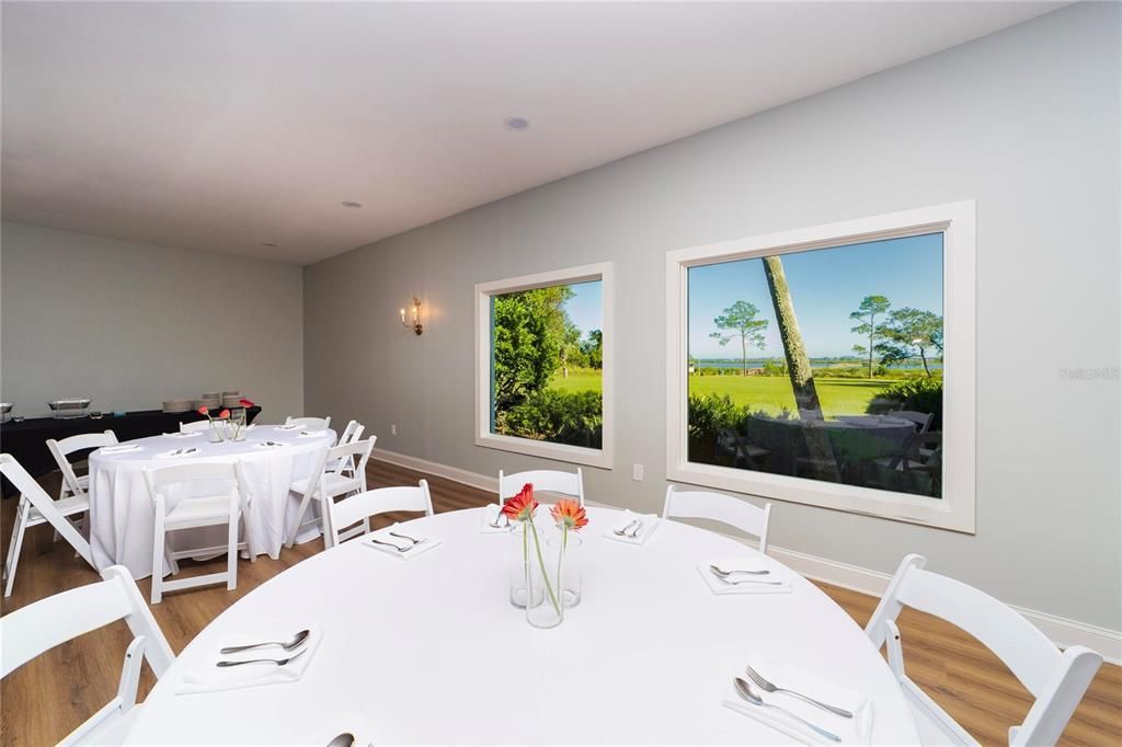 En Venta: $729,900 (4 camas, 4 baños, 2904 Pies cuadrados)