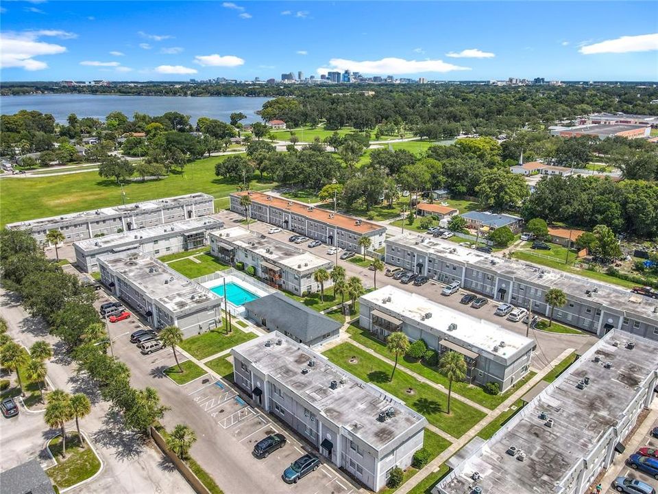For Rent: $1,100 (1 beds, 1 baths, 780 Square Feet)