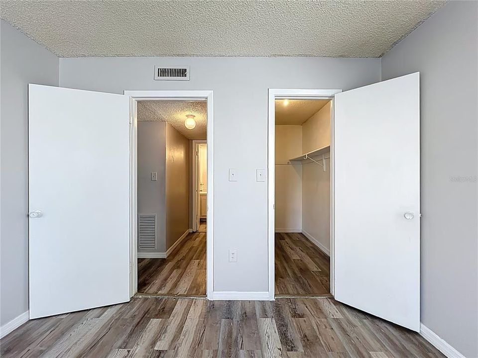 For Rent: $1,100 (1 beds, 1 baths, 780 Square Feet)