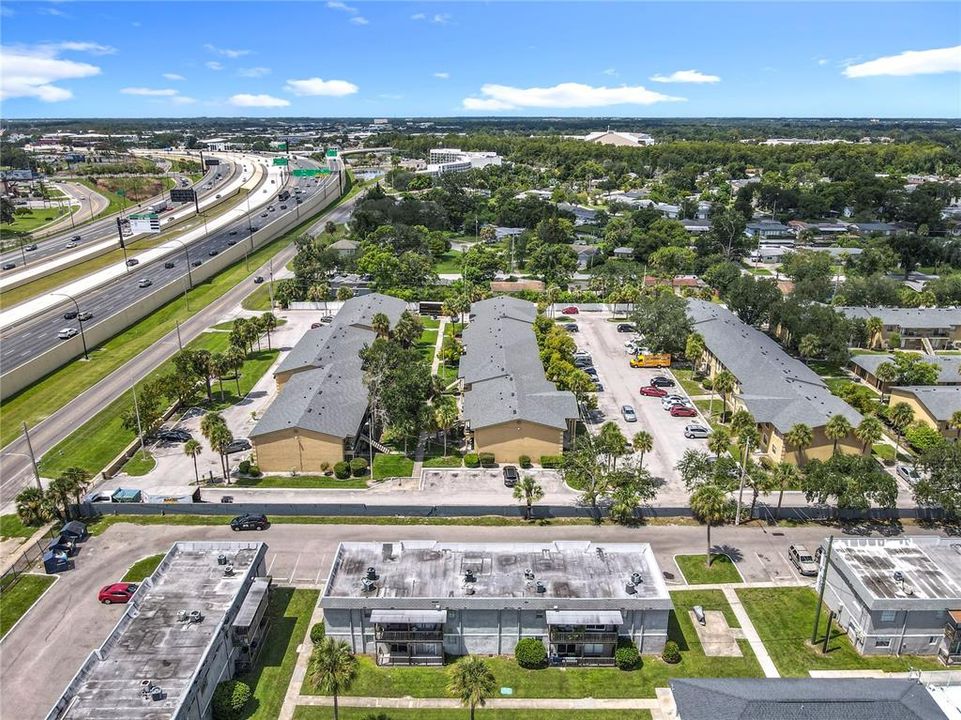 For Rent: $1,100 (1 beds, 1 baths, 780 Square Feet)