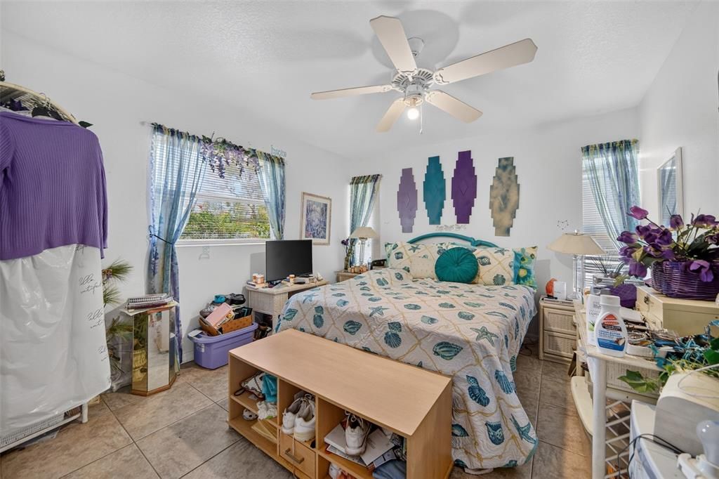 For Sale: $299,000 (3 beds, 1 baths, 1112 Square Feet)
