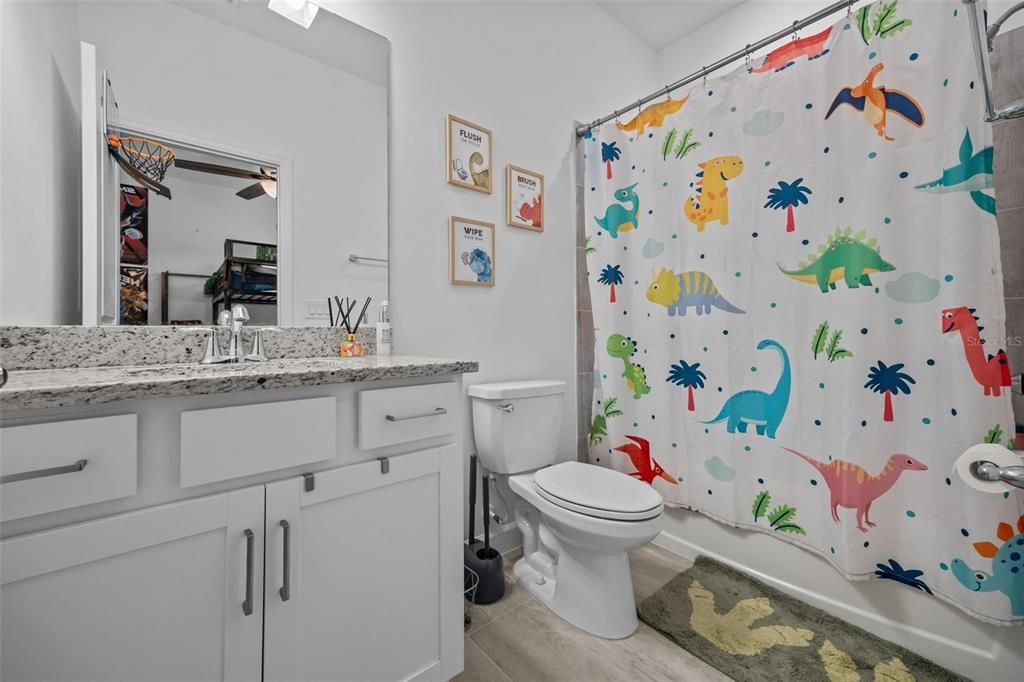 For Sale: $469,900 (4 beds, 3 baths, 2032 Square Feet)