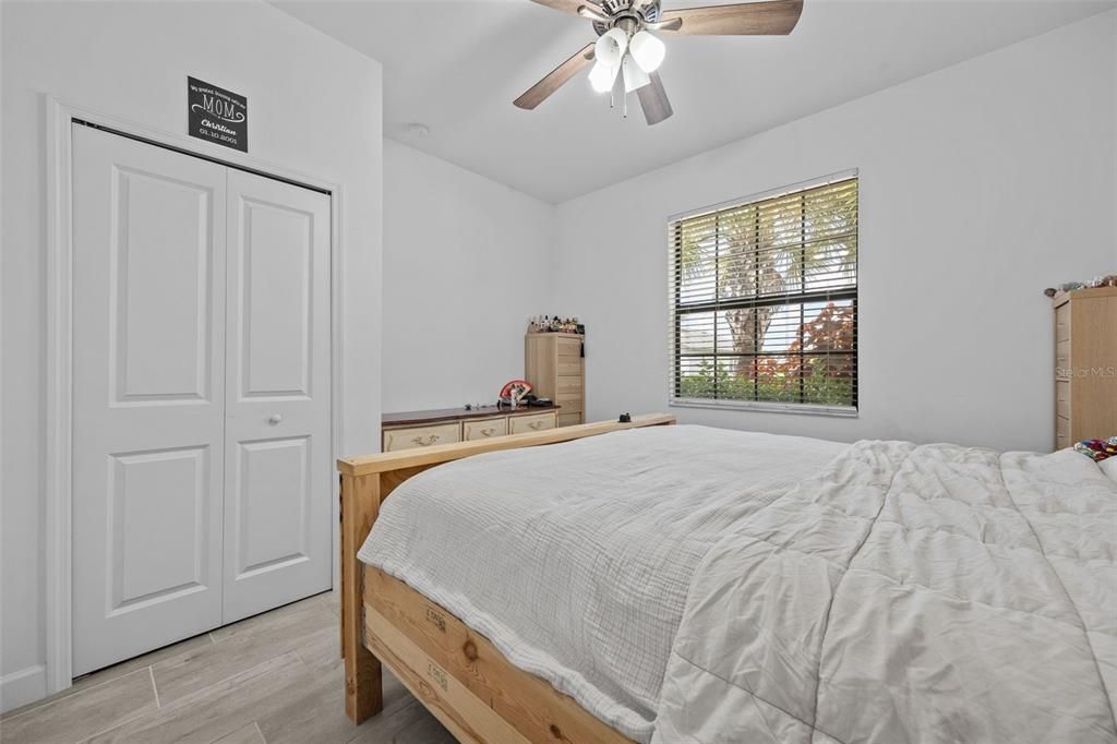 For Sale: $469,900 (4 beds, 3 baths, 2032 Square Feet)