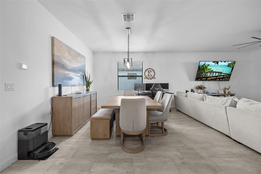 For Sale: $469,900 (4 beds, 3 baths, 2032 Square Feet)