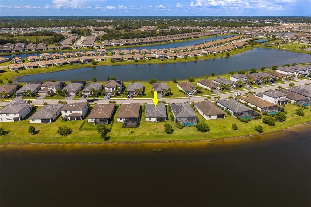 For Sale: $469,900 (4 beds, 3 baths, 2032 Square Feet)