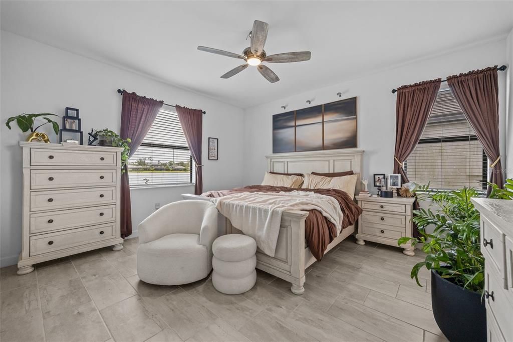 For Sale: $469,900 (4 beds, 3 baths, 2032 Square Feet)