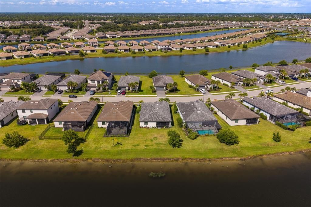 For Sale: $469,900 (4 beds, 3 baths, 2032 Square Feet)