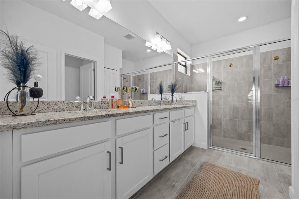 For Sale: $469,900 (4 beds, 3 baths, 2032 Square Feet)