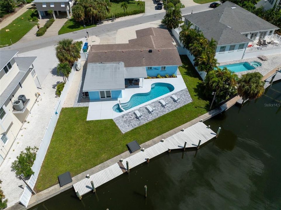 For Sale: $1,850,000 (3 beds, 3 baths, 1592 Square Feet)