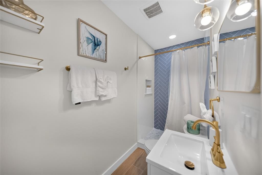 For Sale: $1,850,000 (3 beds, 3 baths, 1592 Square Feet)