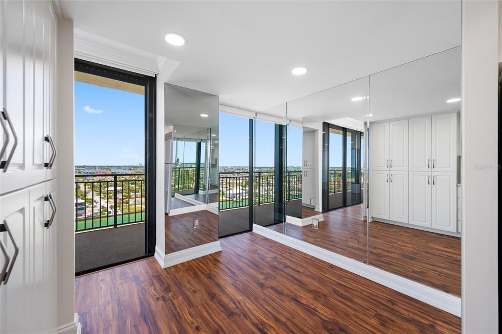 En Venta: $1,195,000 (2 camas, 2 baños, 1510 Pies cuadrados)