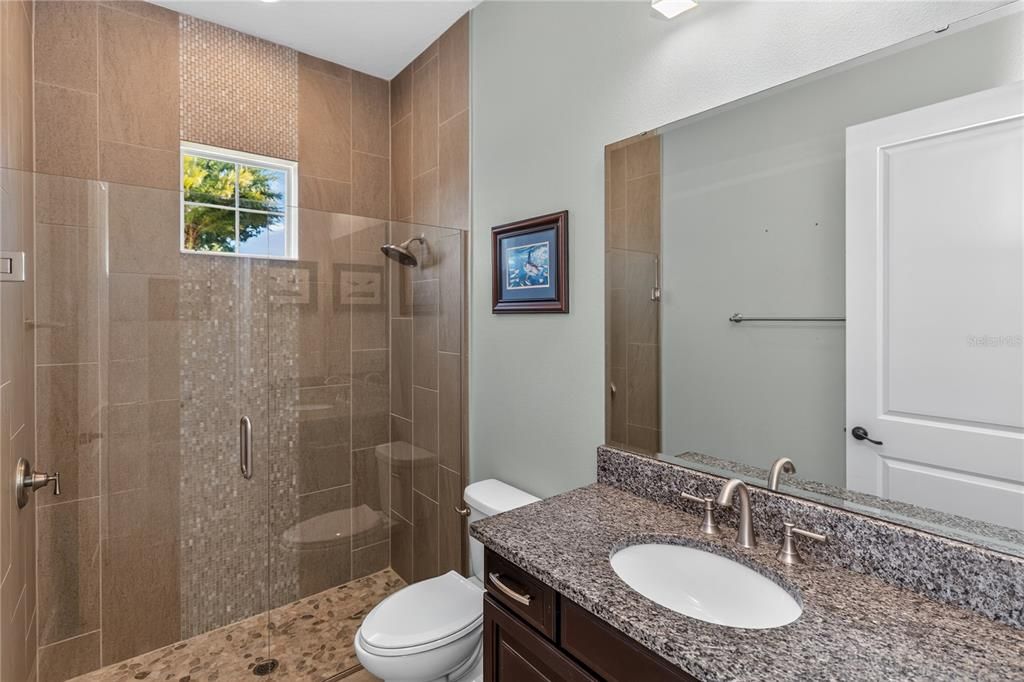 En Venta: $955,000 (4 camas, 3 baños, 3163 Pies cuadrados)