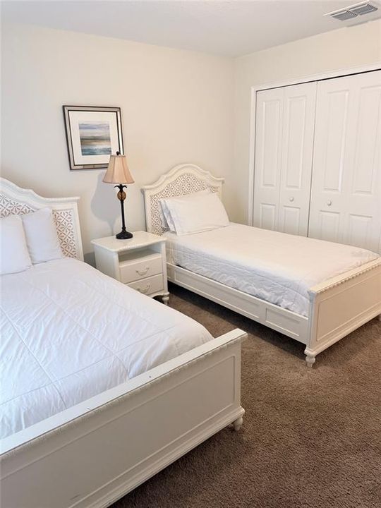 For Sale: $368,000 (4 beds, 3 baths, 1902 Square Feet)